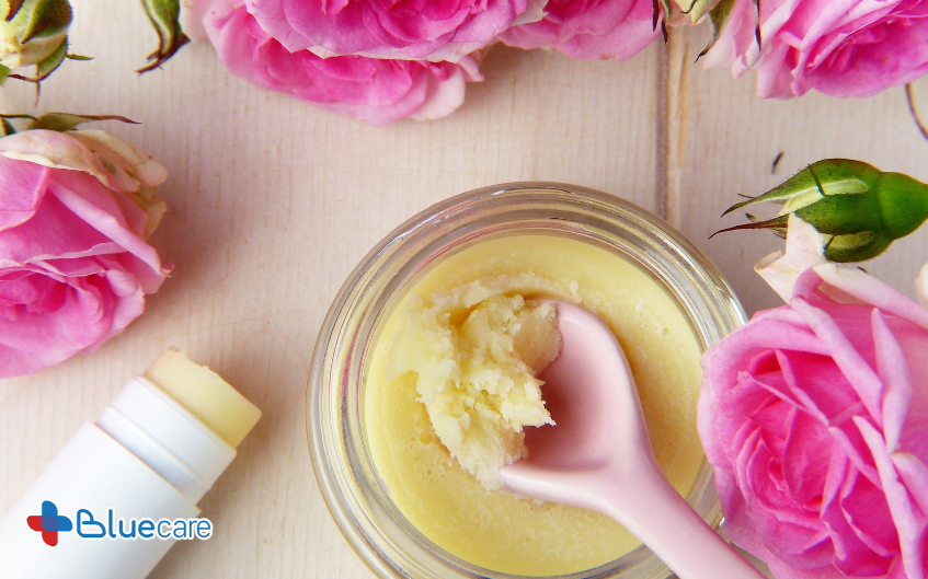 Massage bầu bằng dầu dừa đúng cách tăng hiệu quả trị rạn nhanh hơn
