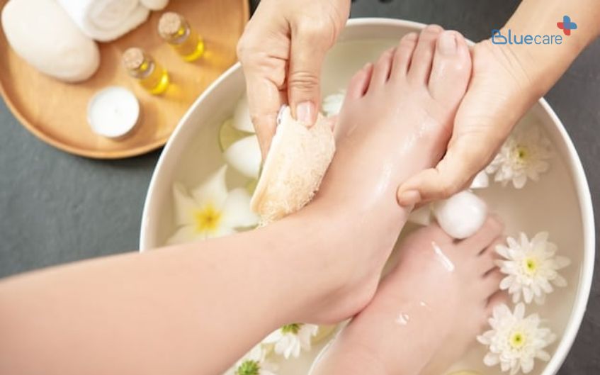 Cách massage chân cho mẹ bầu